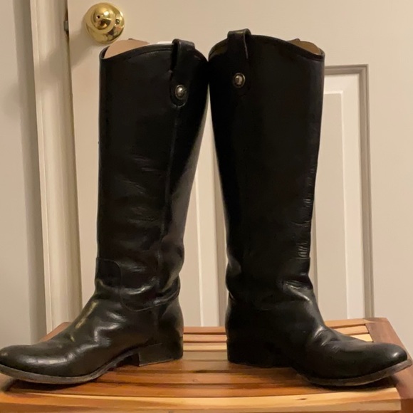 Frye Melissa Button Boot size 9 - Picture 7 of 13